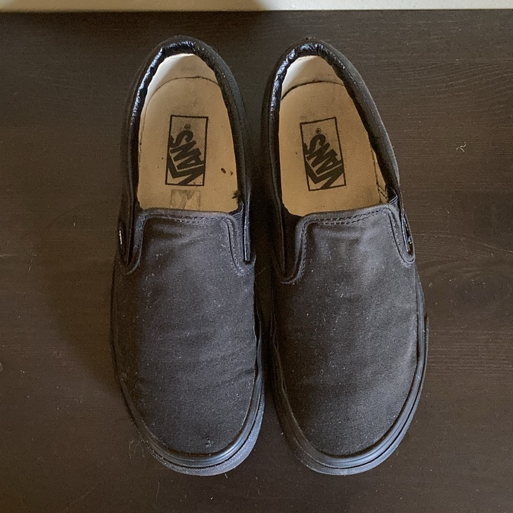 Vans slip-ons black
